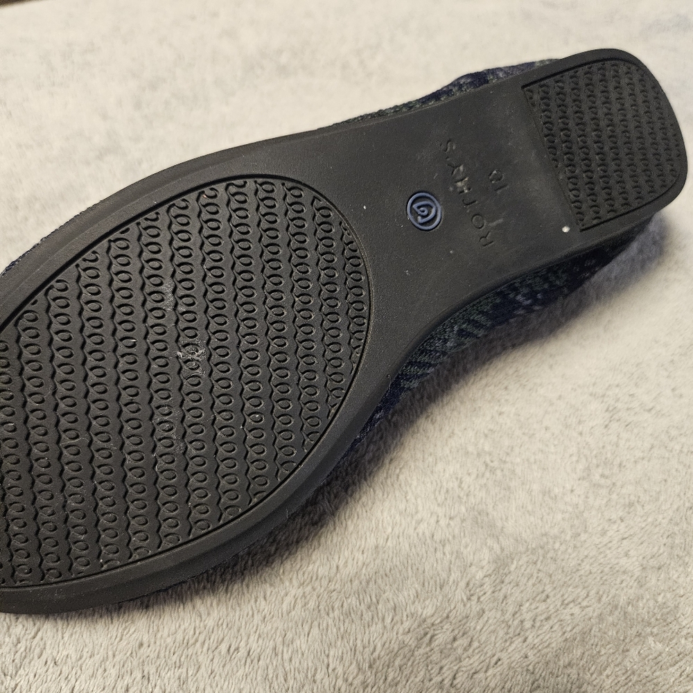 Rothy's Forest Tartan Navy Plaid Round Flats Size 10 - Picture 11 of 12